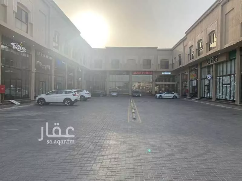 محل 700 م² في المحمدية 2