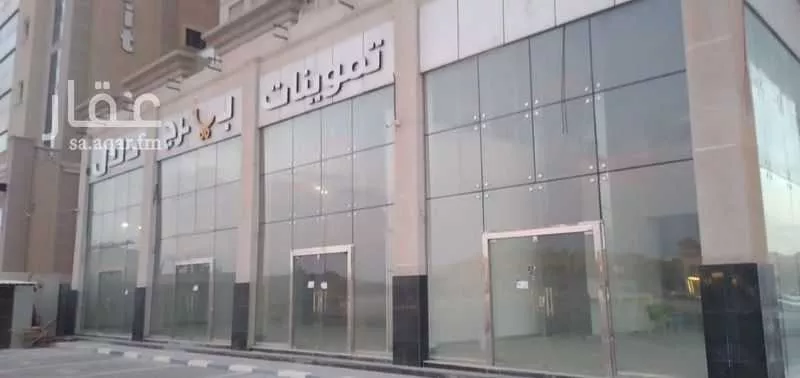 محل 131 م² في الشاطئ الغربي 9