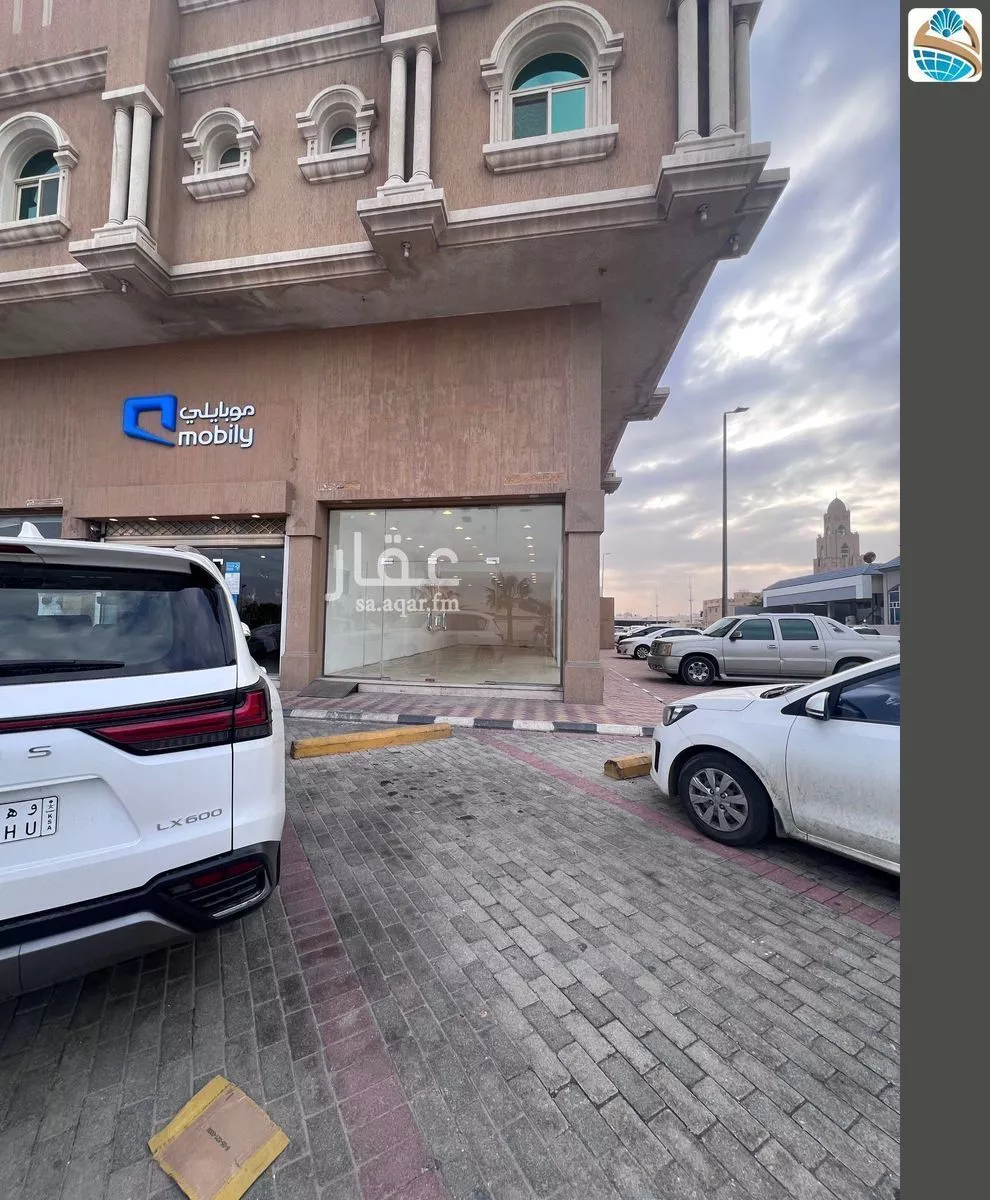 1182 sqm shop in Ar Rayan 3