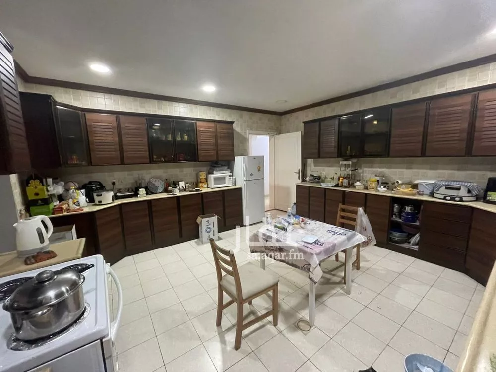 500 sqm building in Al Jamiyin 10