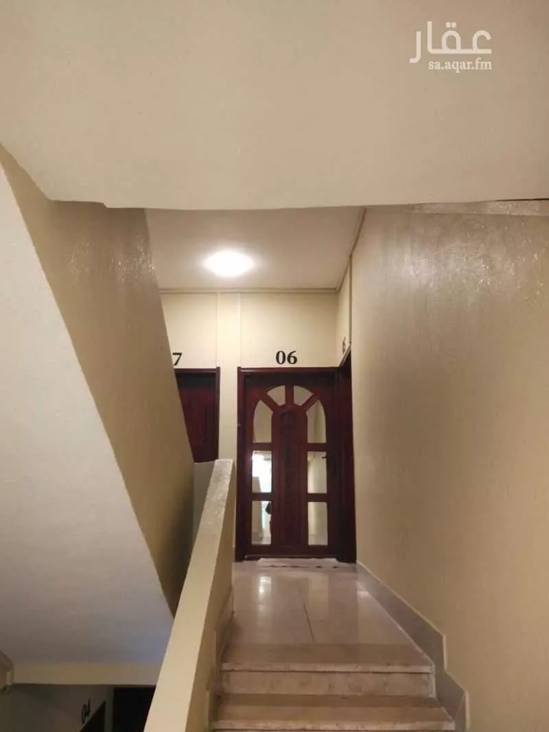 عمارة 607 م² في النخيل 8