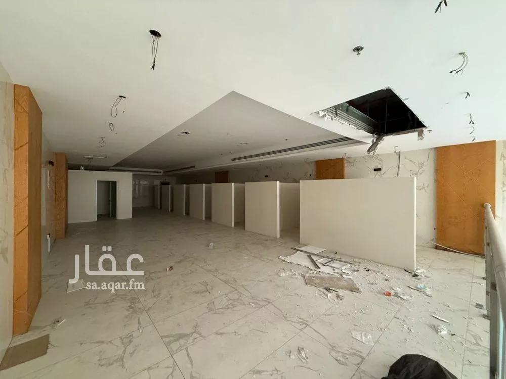 محل 280 م² في المزروعية 2