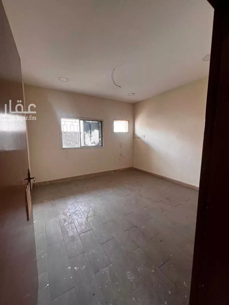 عمارة 406 م² في الناصرية 6