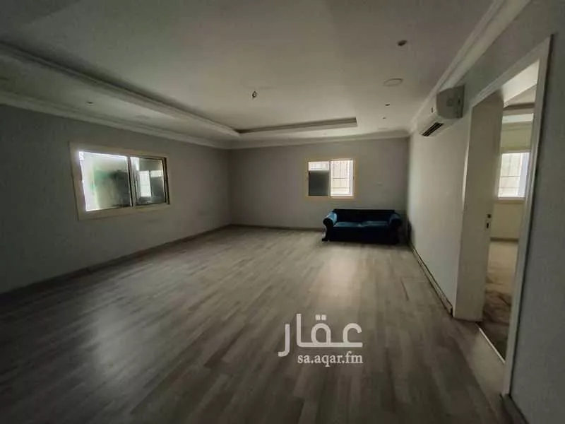 عمارة 744 م² في المنار 12
