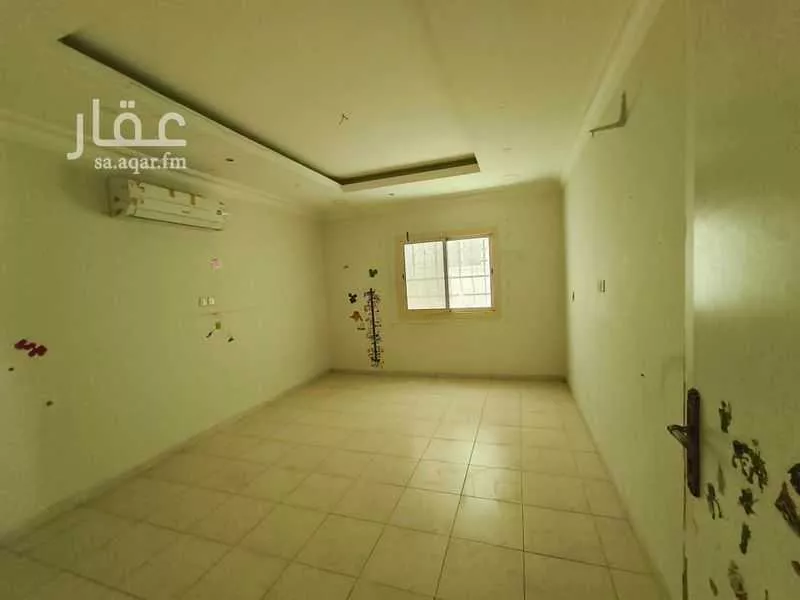 عمارة 744 م² في المنار 15