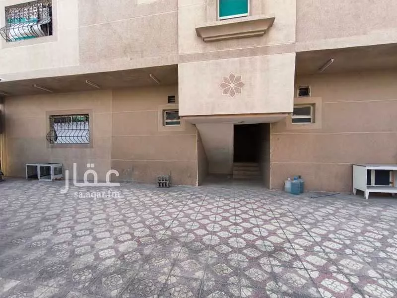 عمارة 744 م² في المنار 5