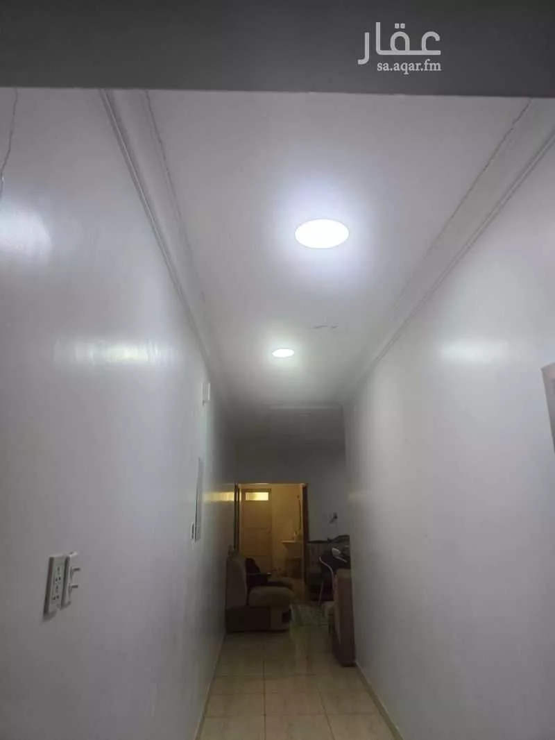 عمارة 765 م² في المنار 11