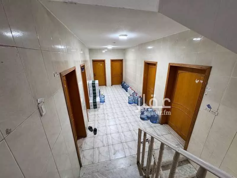 عمارة 875 م² في الأثير 12