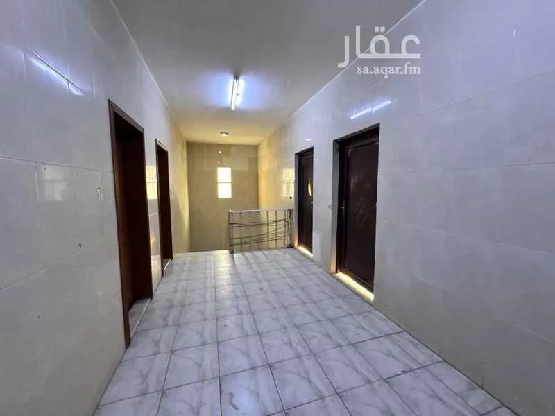 عمارة 875 م² في الأثير 16