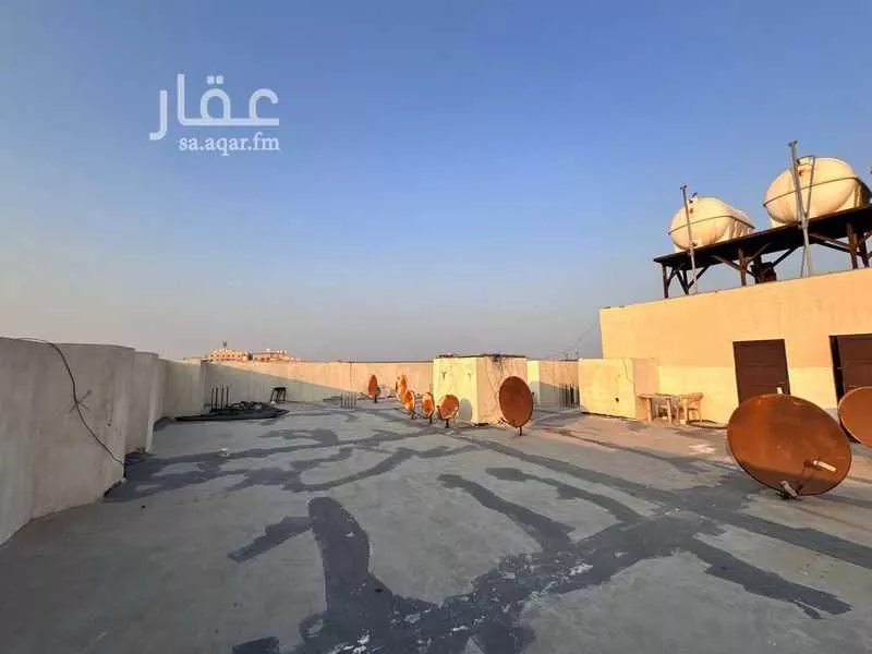 عمارة 875 م² في الأثير 18