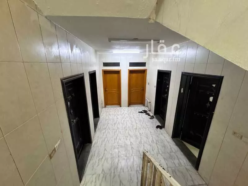 عمارة 875 م² في الأثير 9