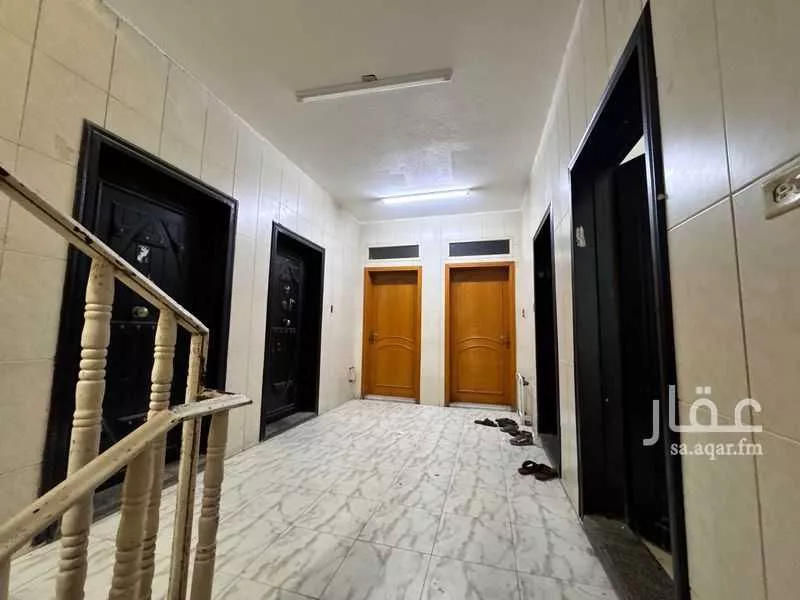 عمارة 875 م² في الأثير 10