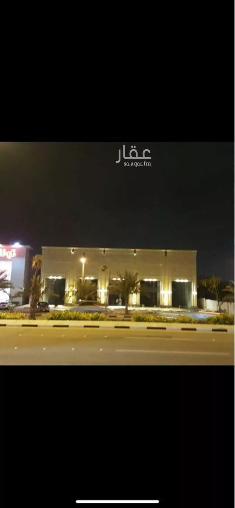 2000 sqm shop in East Beach 2