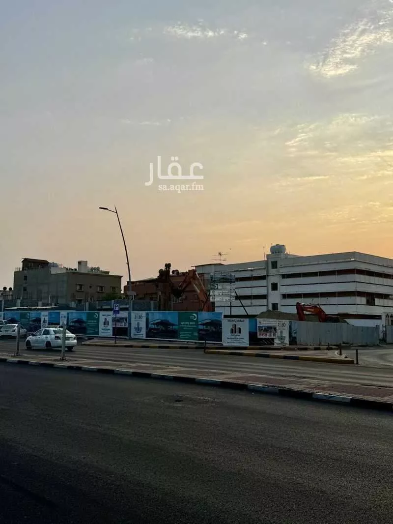 محل 100 م² في مدينة العمال 3