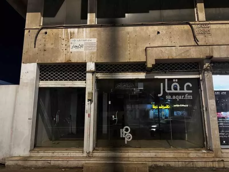 محل 100 م² في مدينة العمال 8