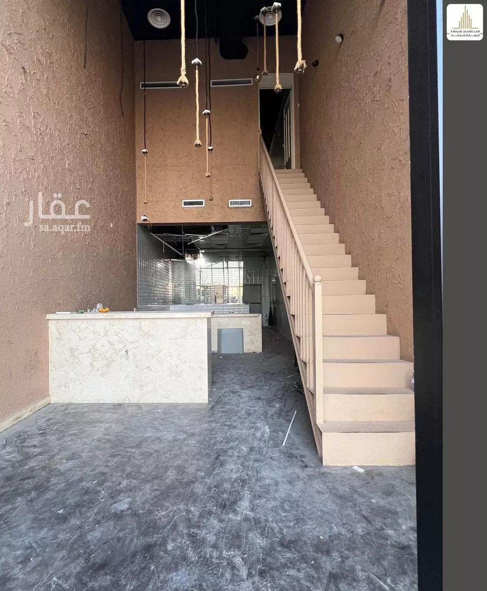 محل 2703 م² في الشعلة 2
