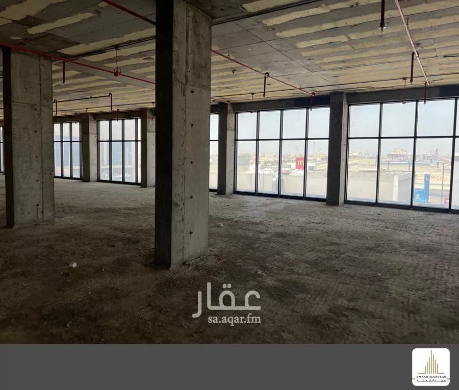 محل 2703 م² في الشعلة 6