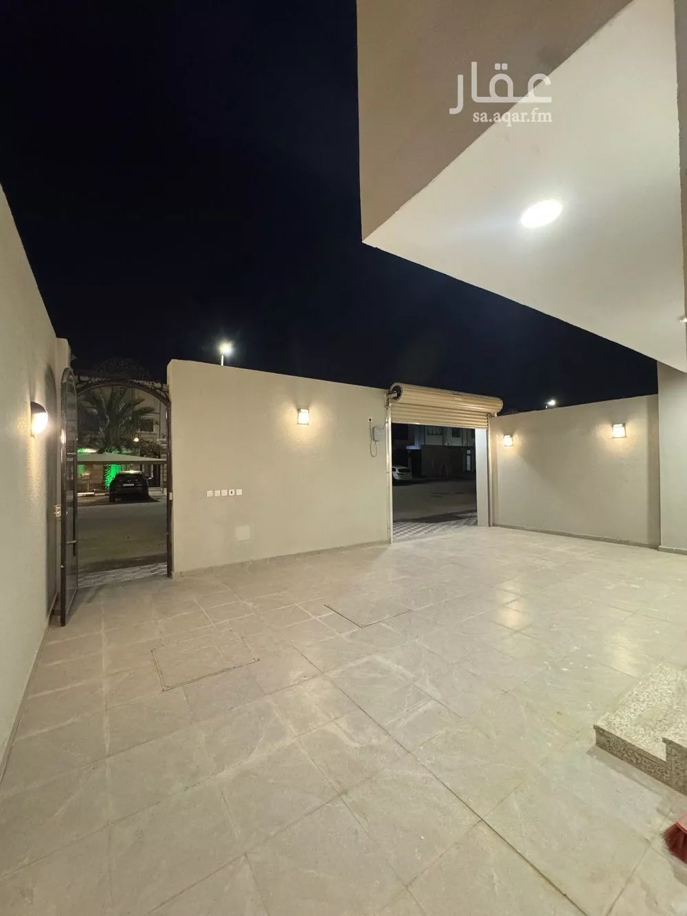 500 sqm building in Dahiat King Fahd 7