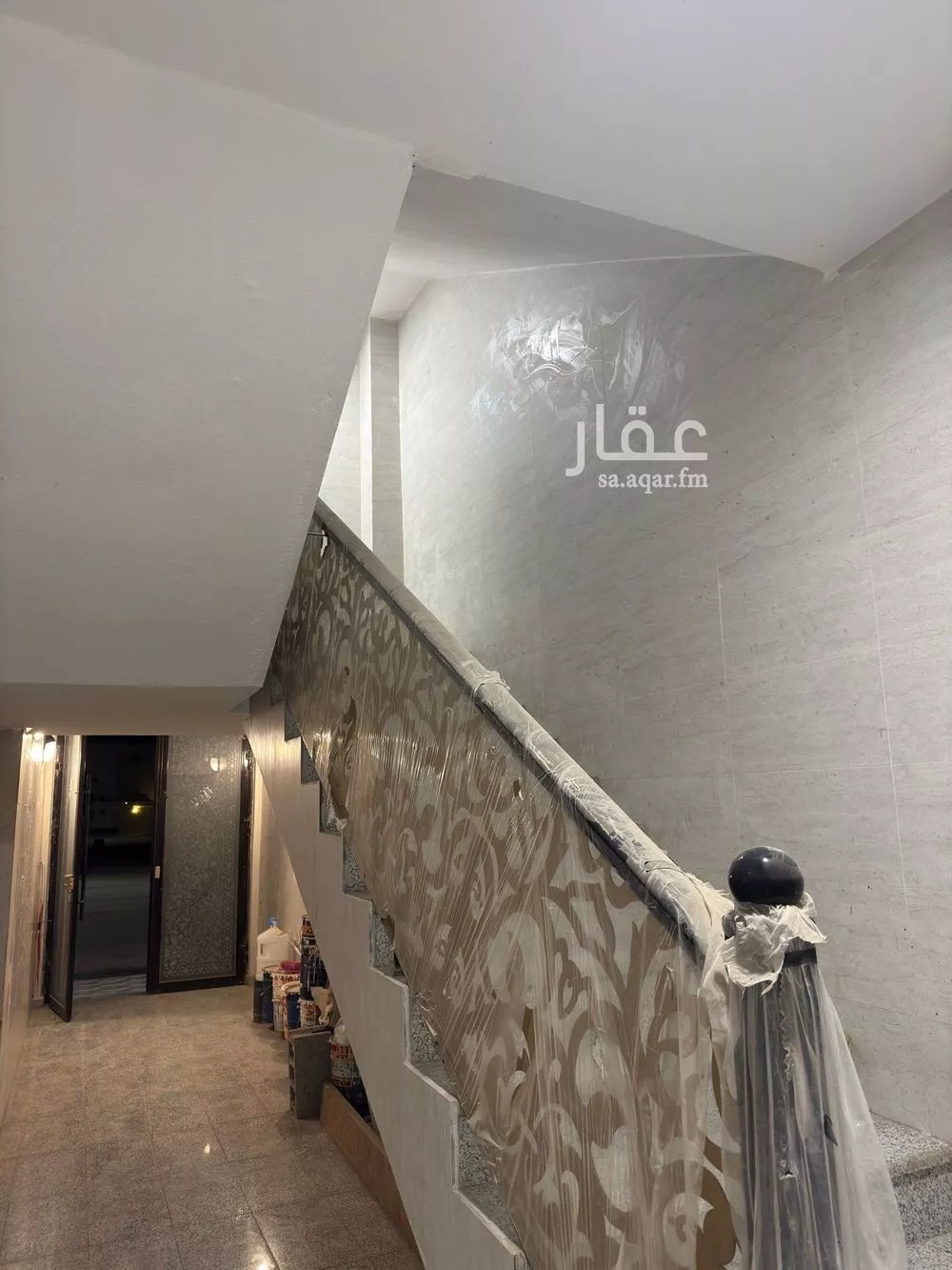 500 sqm building in Dahiat King Fahd 9