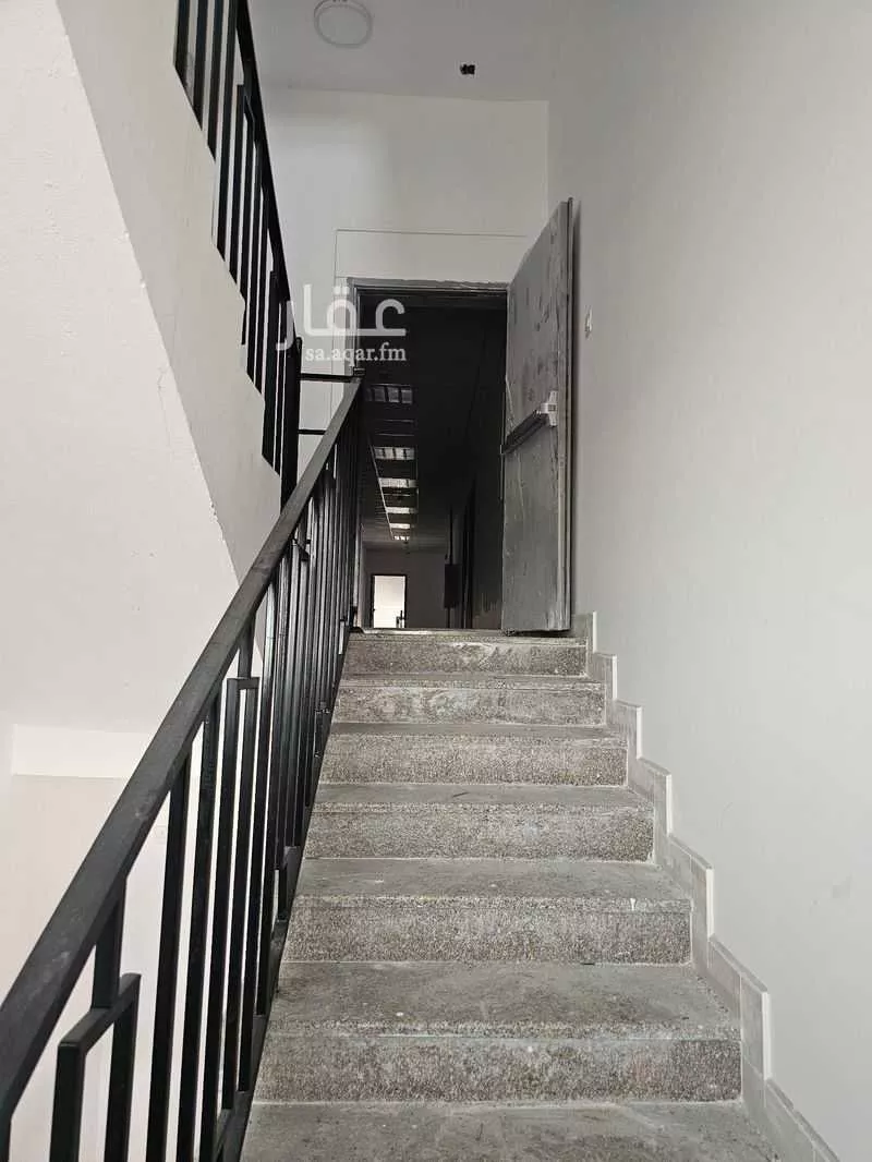 700 sqm building in Second Industrial City 11