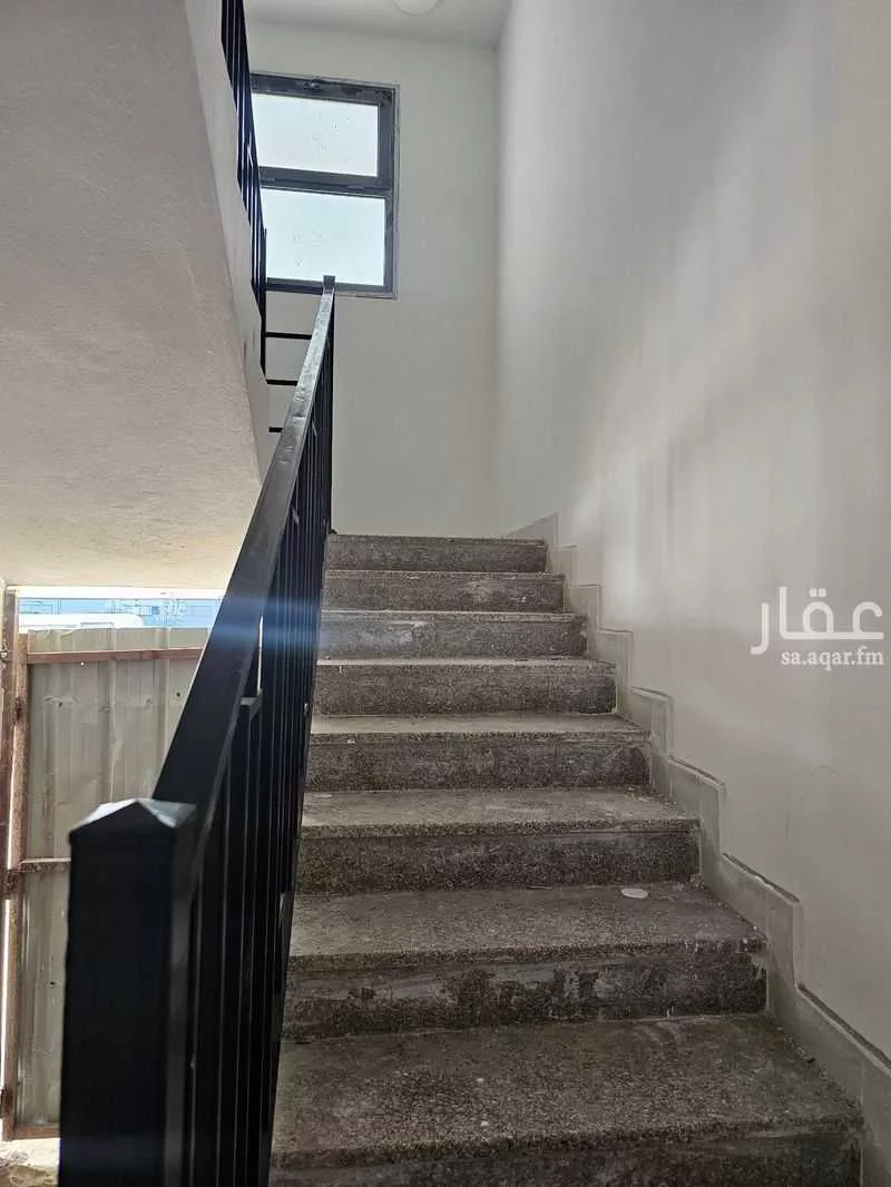 700 sqm building in Second Industrial City 12