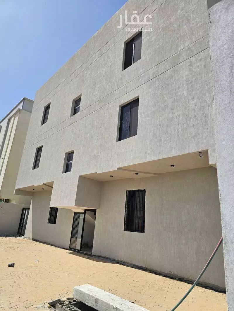 700 sqm building in Second Industrial City 14