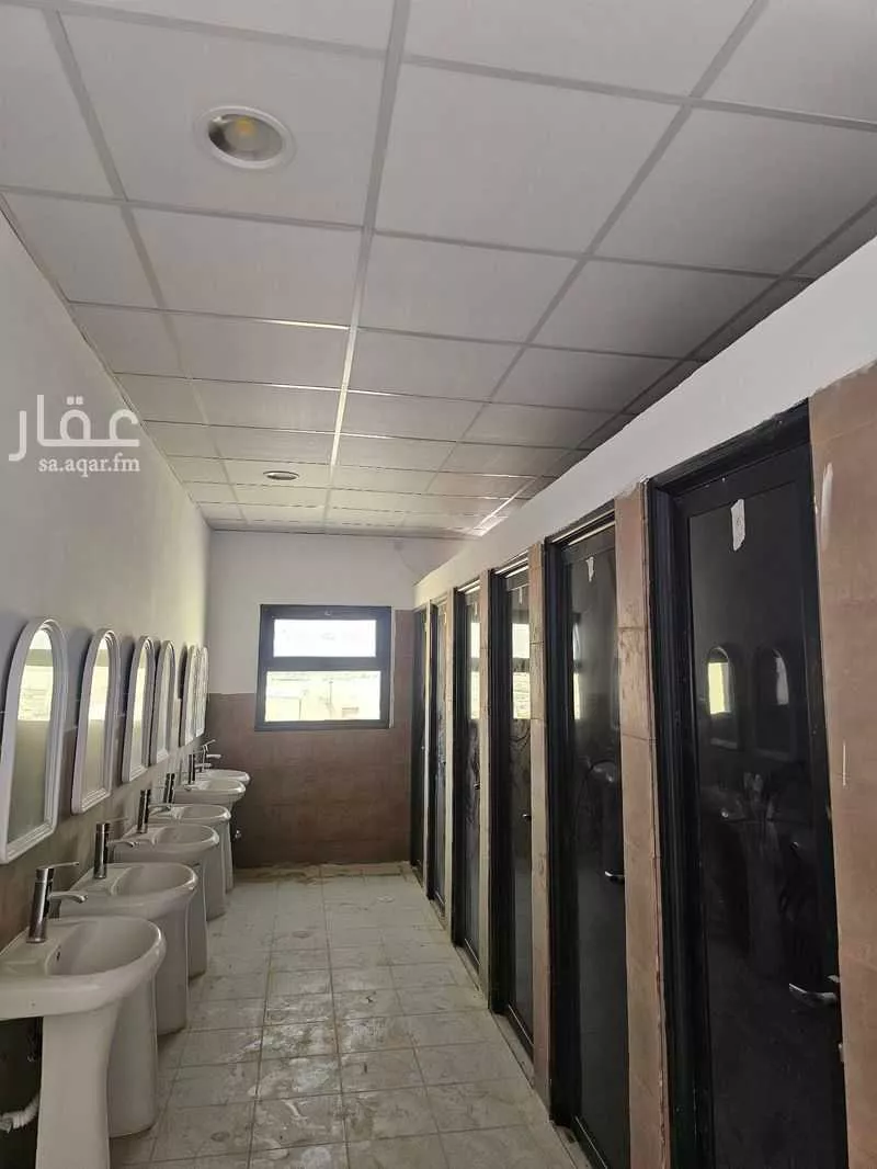 700 sqm building in Second Industrial City 18