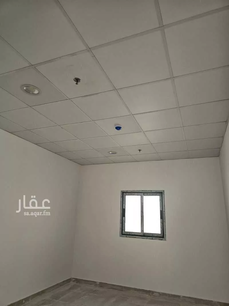 700 sqm building in Second Industrial City 19
