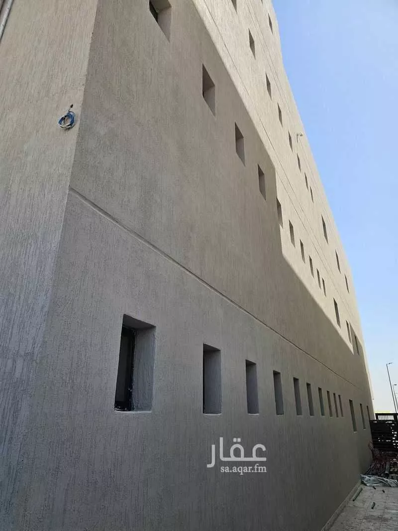 700 sqm building in Second Industrial City 20