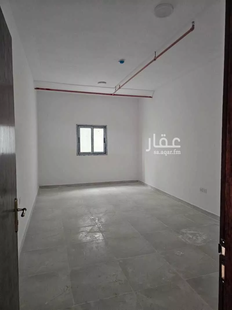 700 sqm building in Second Industrial City 8