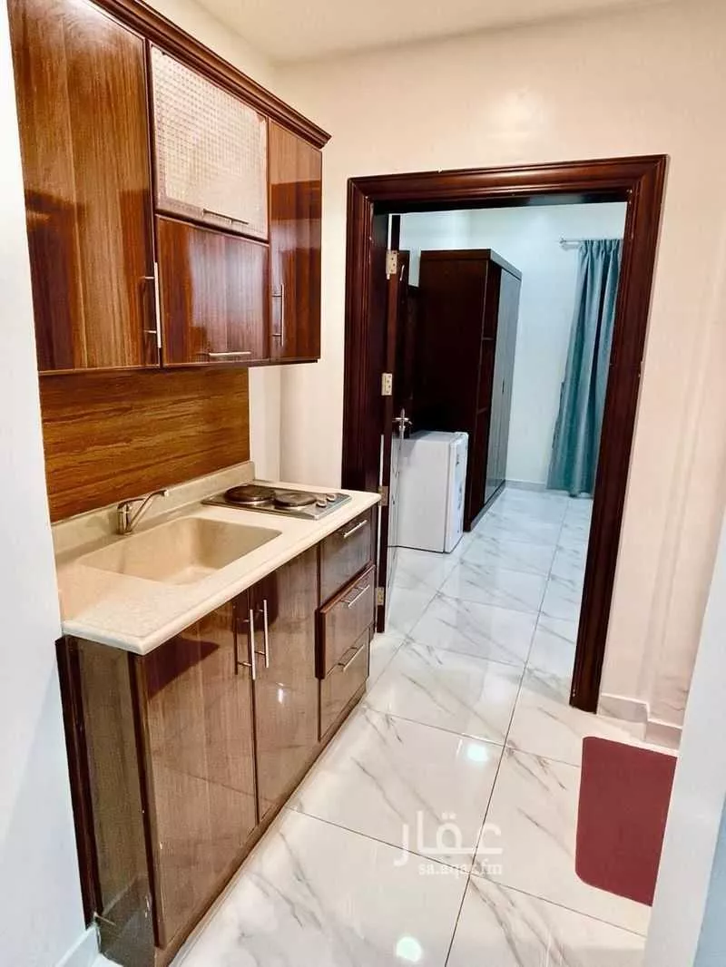 عمارة 750 م² في طيبة 10