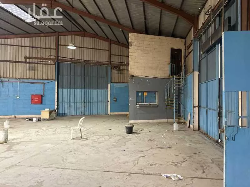 575 sqm building in Al Khudariyah 10