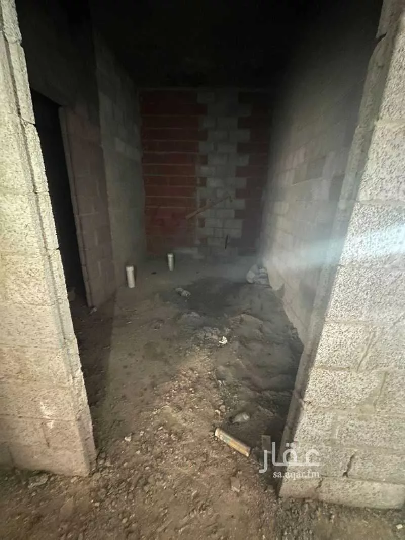 960 sqm office in Al Aziziyah 7