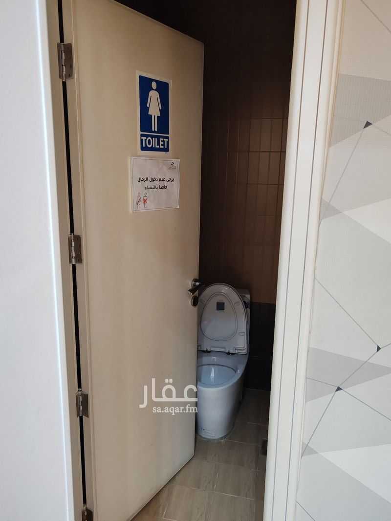 2 bedroom office in Al Aziziyah, Eastern Province 5