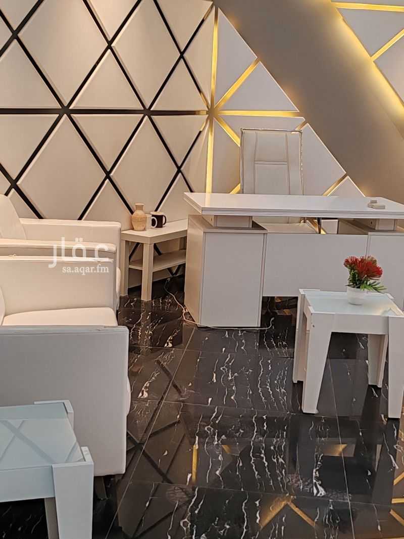 2 bedroom office in Al Aziziyah, Eastern Province 10
