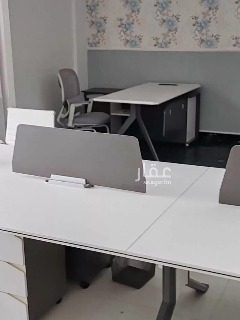 2424 sqm office in Al Aziziyah 2