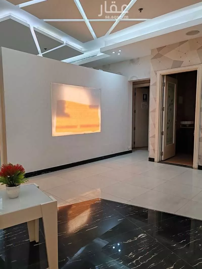 2424 sqm office in Al Aziziyah 16