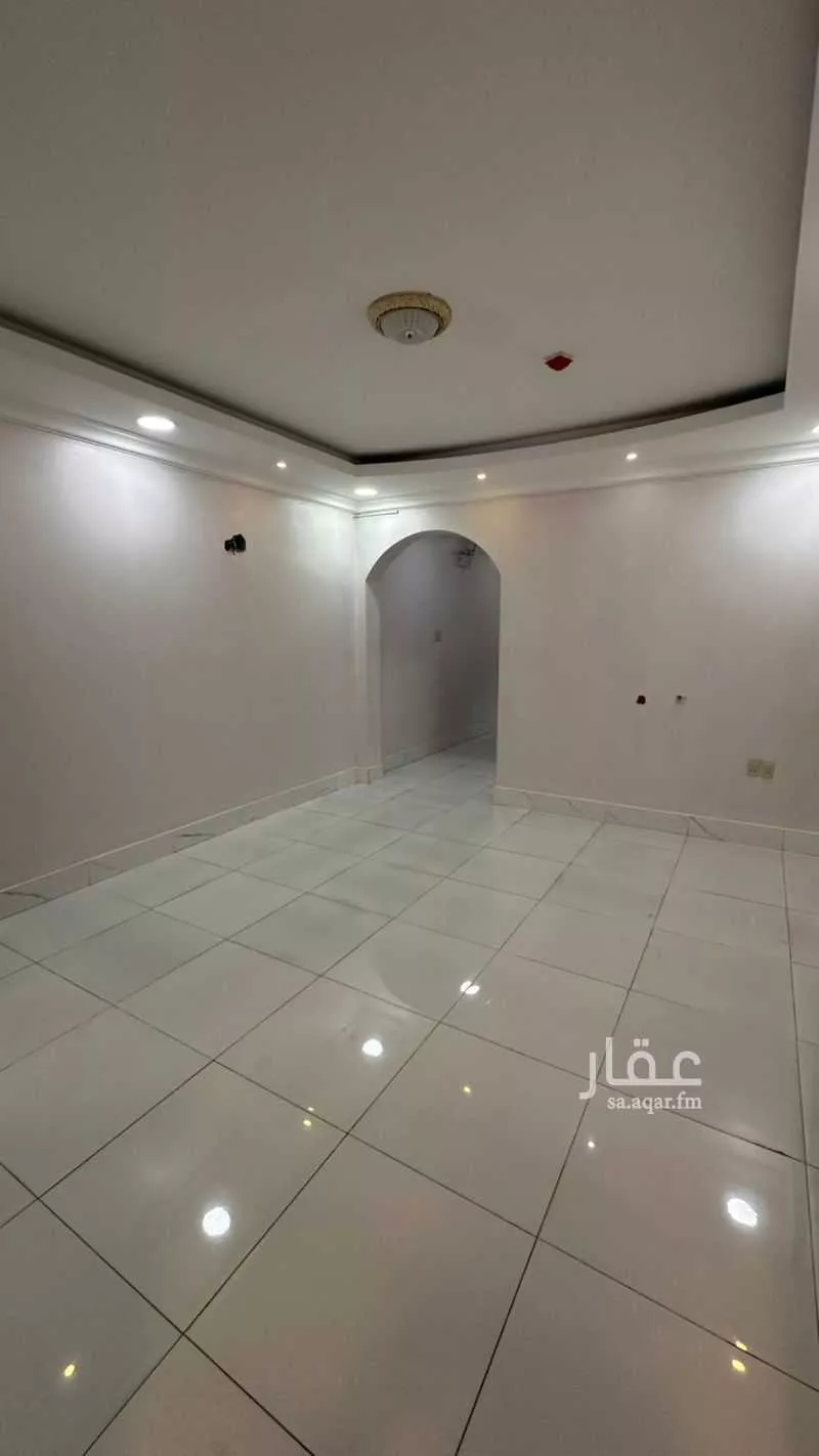 مكتب 750 م² في المزروعية 2