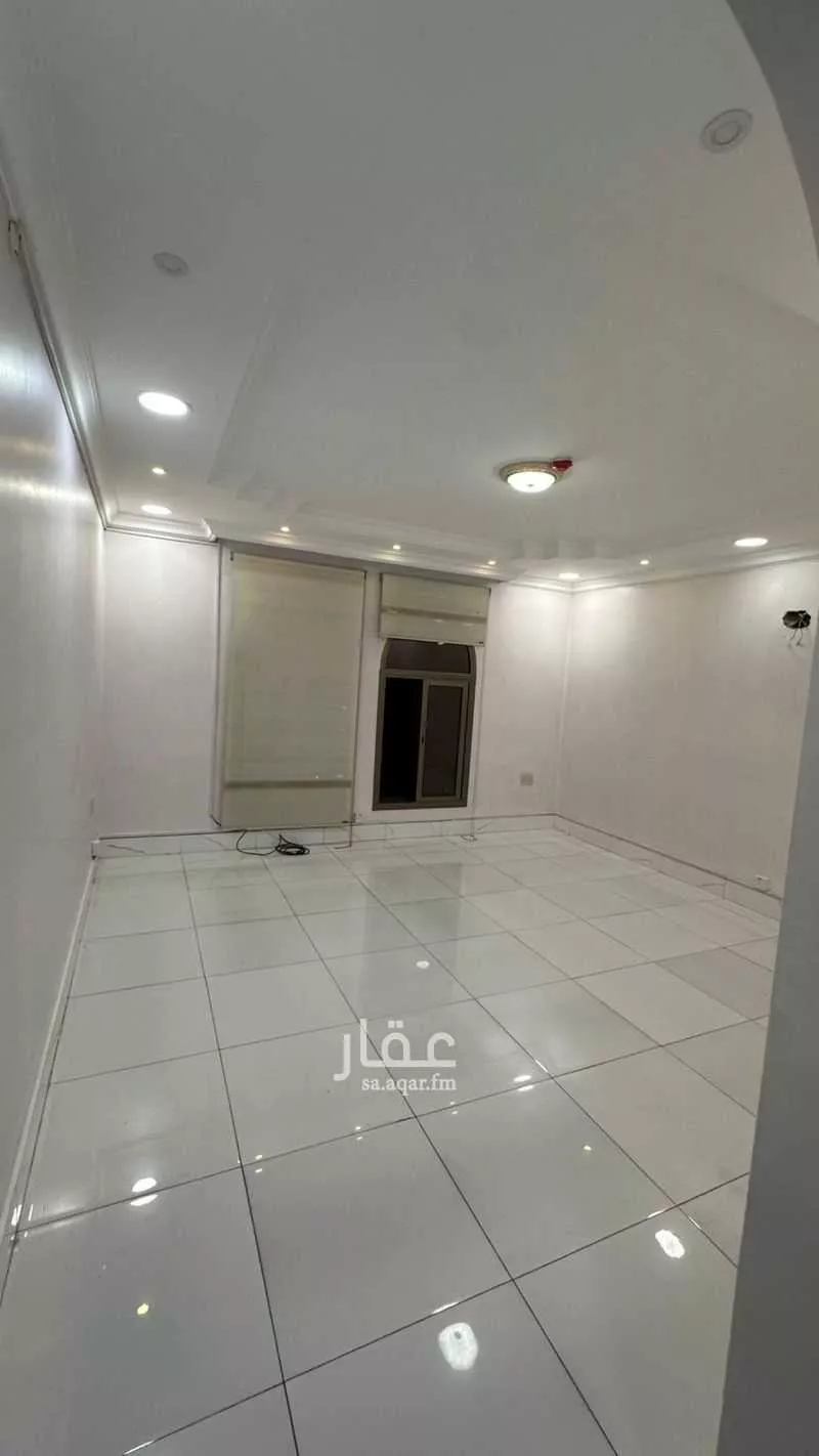مكتب 750 م² في المزروعية 6