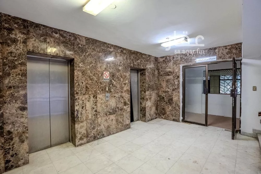 1200 sqm office in Al Mazrouiyah 2
