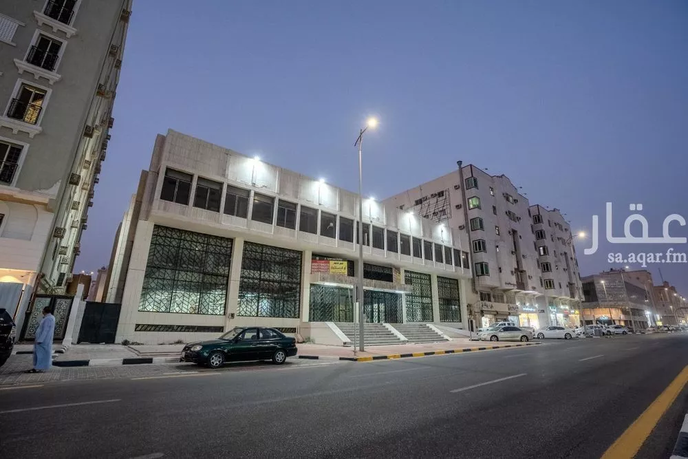 1200 sqm office in Al Mazrouiyah 3