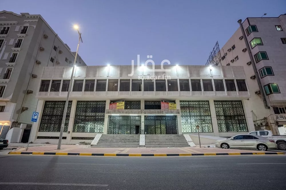 1200 sqm office in Al Mazrouiyah 6