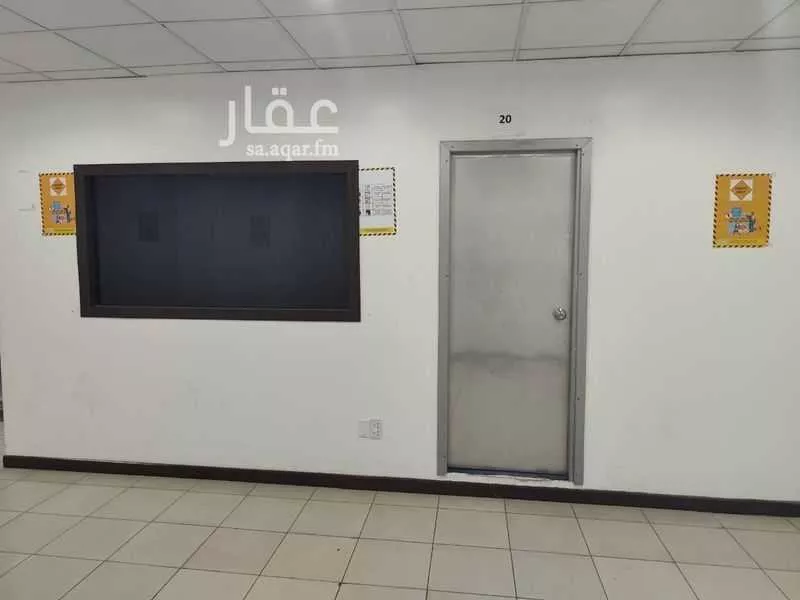 مكتب 130 م² في الأمير محمد بن سعود 14