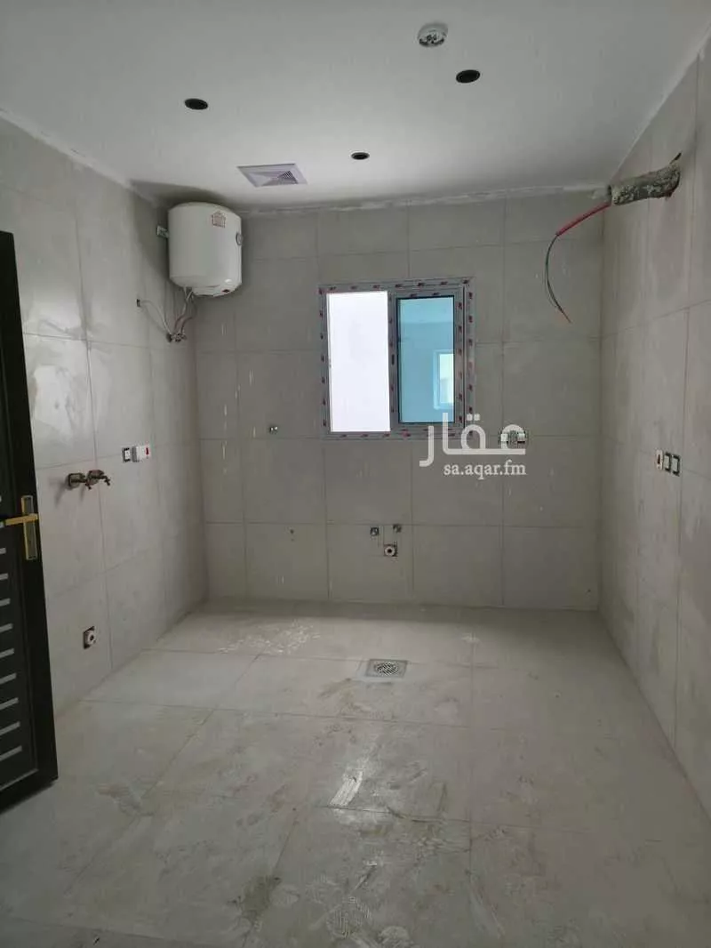 162 sqm building in Al Badiyah 10