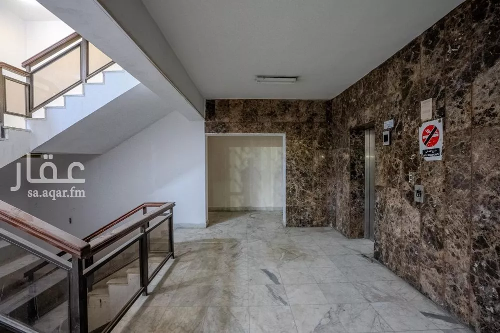 عمارة 1500 م² في المزروعية 27