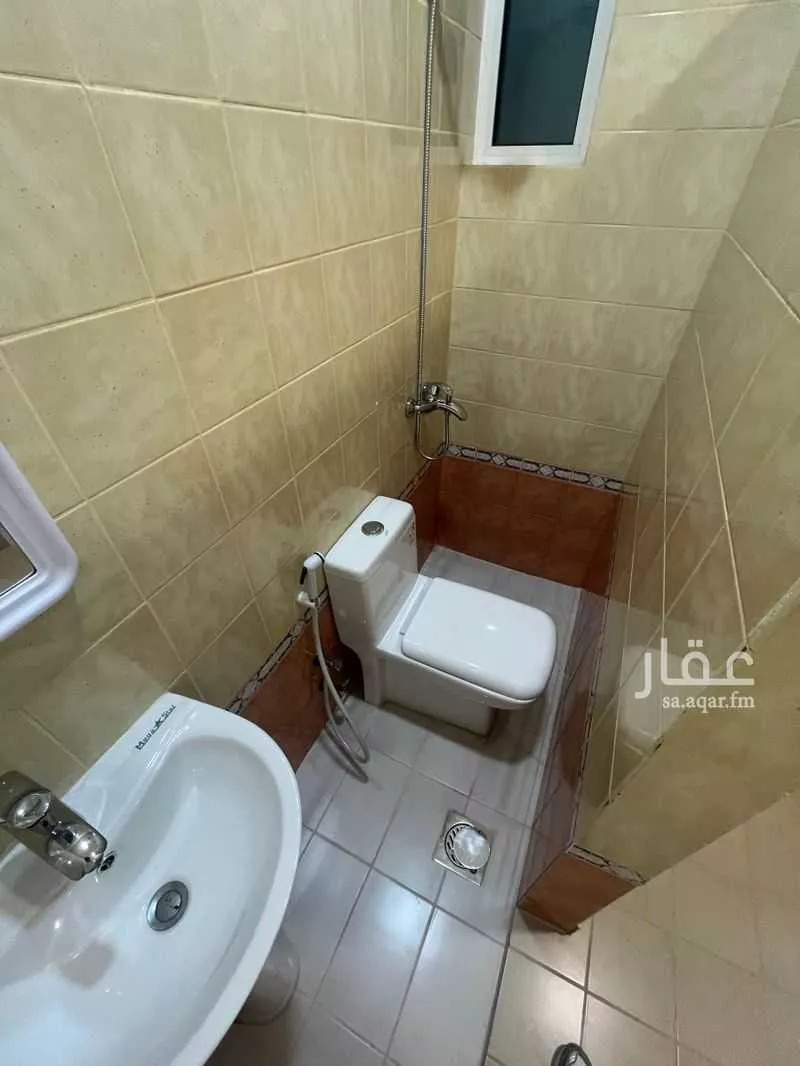 162 sqm building in Al Basateen 6