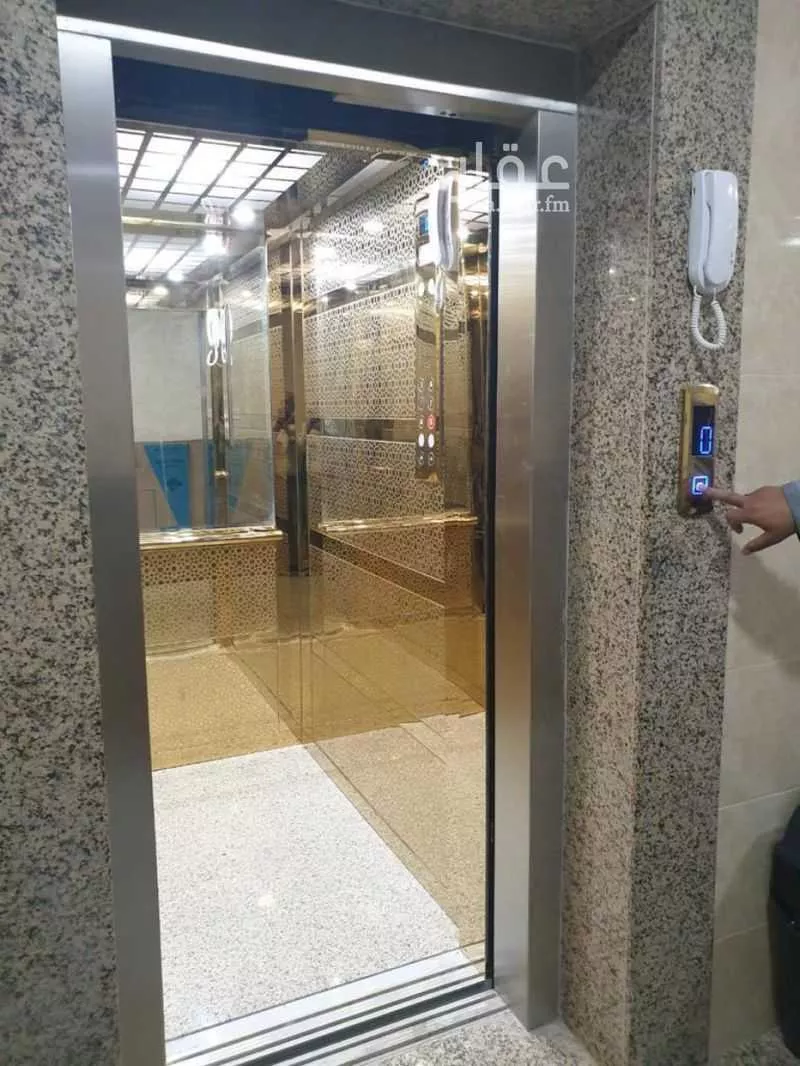 2400 sqm building in Al Fursan 3