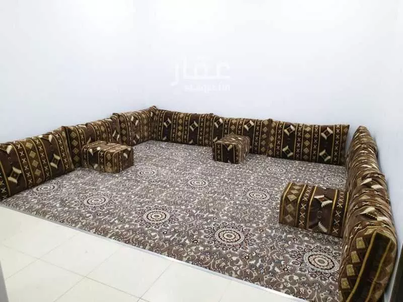 2400 sqm building in Al Fursan 9
