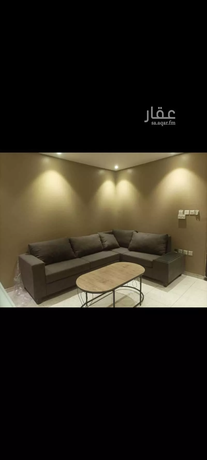 عمارة 2070 م² في المنار 10