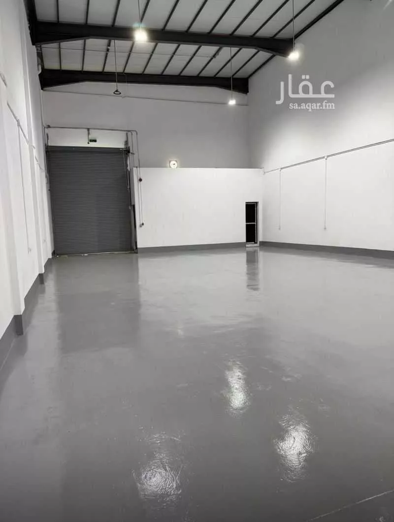 warehouse in Dahiat King Fahd, Eastern Province 4